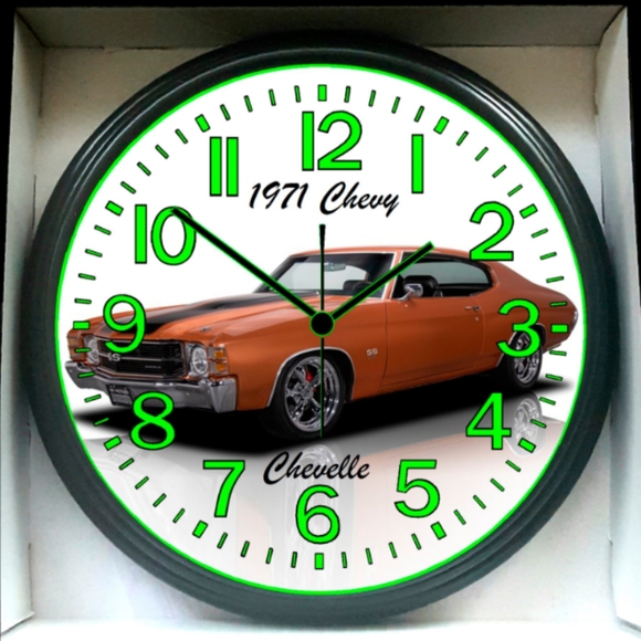 1971 Chevy Chevelle Garage Shop Glow In The Dark Wall Clock New!